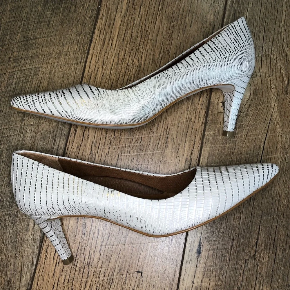 Walking Cradles “Sophia” Gold/Beige Pump Heel Size 8N - Picture 7 of 10